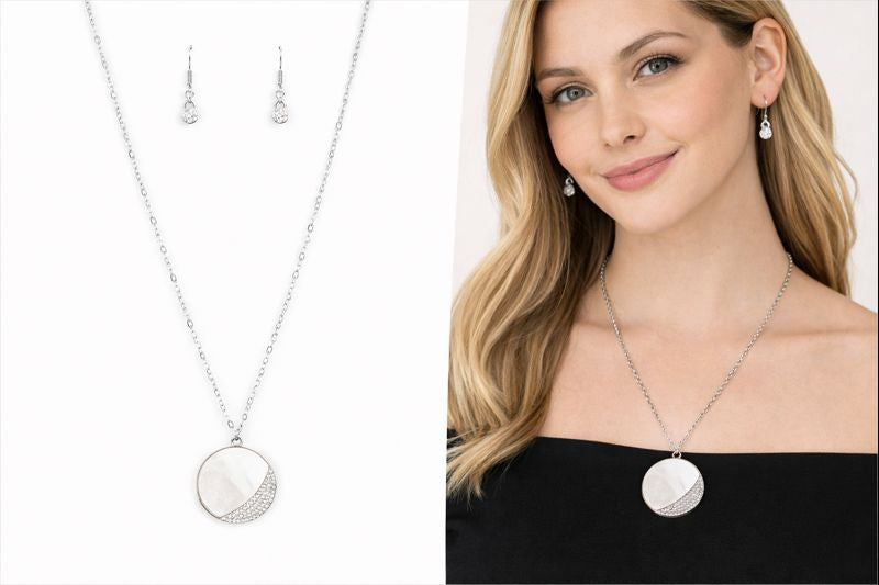 Oceanic Eclipse – Necklace